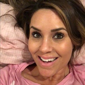 Meet your Posher, Kelli